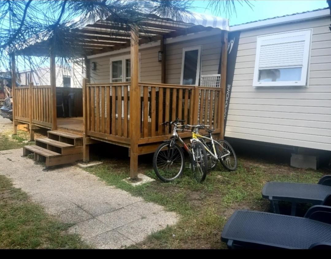 Camping Des Dunes De Contis Mobilhome 3Ch, Saint-Julien-en-Born Dış mekan fotoğraf